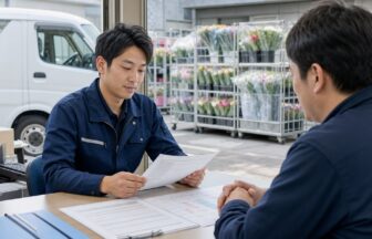 生花配送の給与条件と勤務実績を拠点で確認するドライバー
